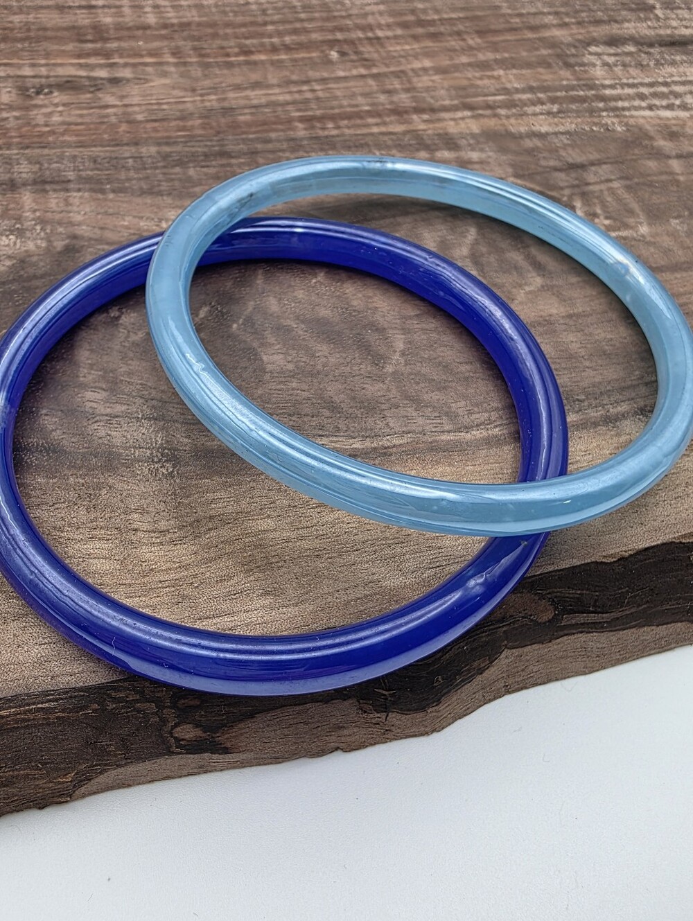 Vintage Blue Glass Faux Jade Bangle Bracelets Beach Ocean Nautical 2pc Set